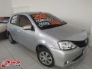 TOYOTA Etios Hatch XS 1.5 16v Prata