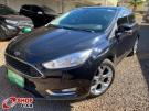 FORD Focus Hatch SE 2.0 16v PowerShift Preta